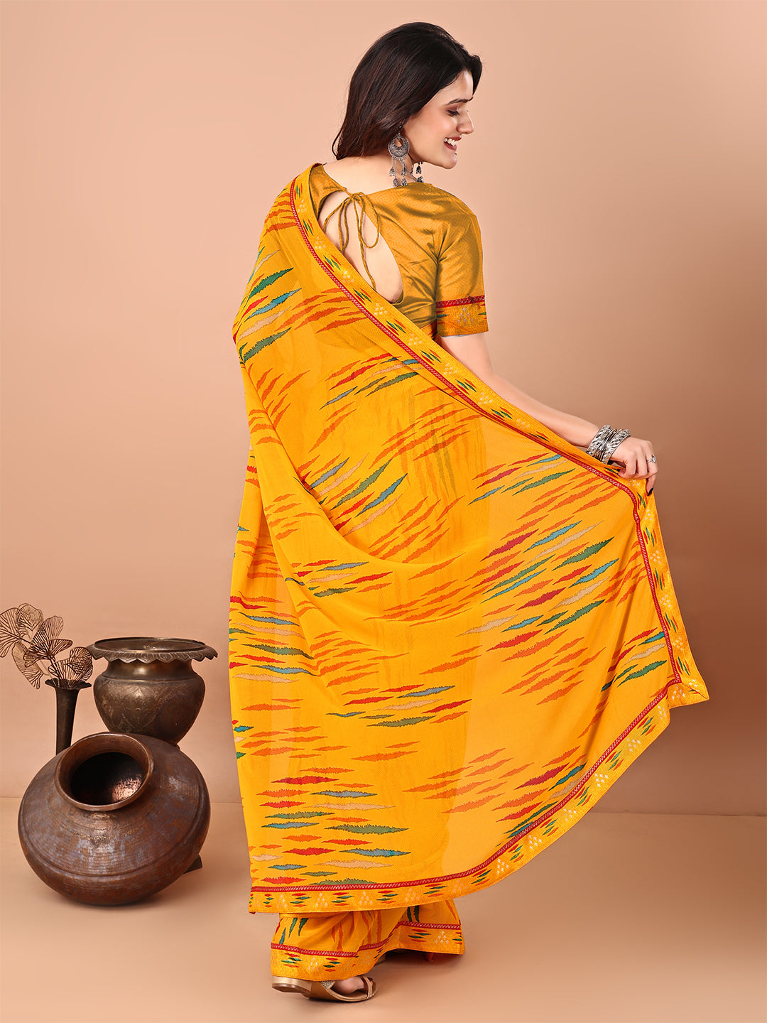 Women's Georgette Daily Wear Saree With Unstitched Blouse Piece