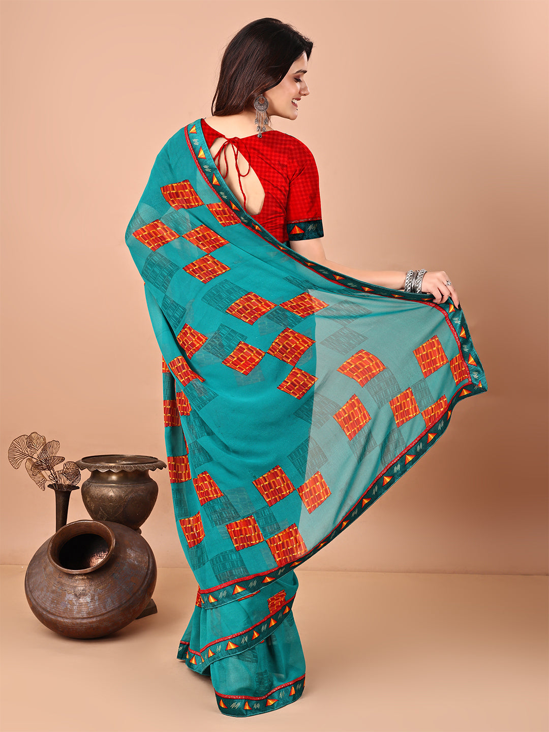 Women's Georgette Daily Wear Saree With Unstitched Blouse Piece