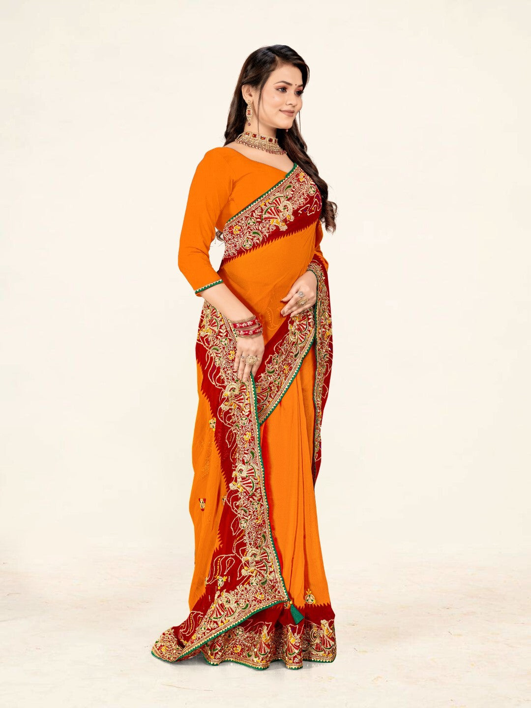 Women's Georgette Bandhani Saree With Unstitched Blouse Piece