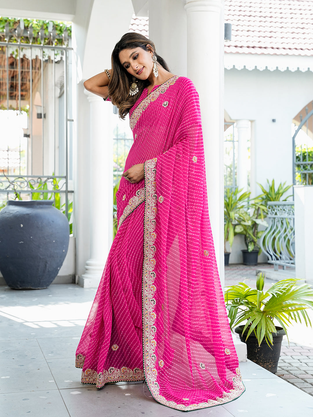 Women's Georgette Bandhani Saree With Unstitched Blouse Piece