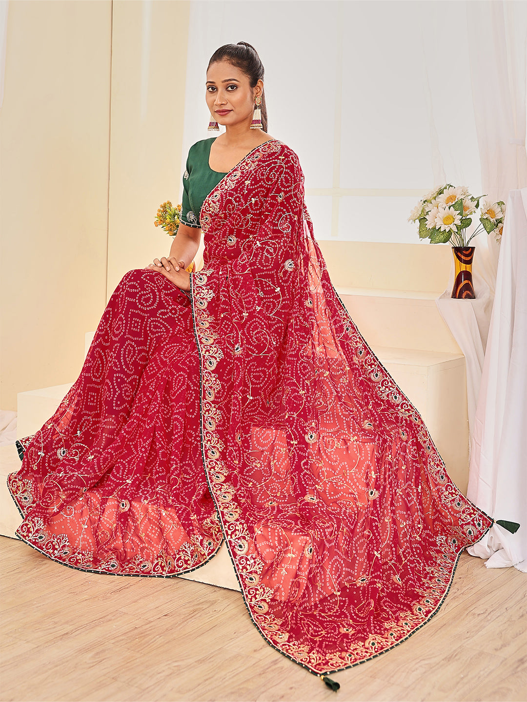 Women's Georgette Bandhani Saree With Unstitched Blouse Piece