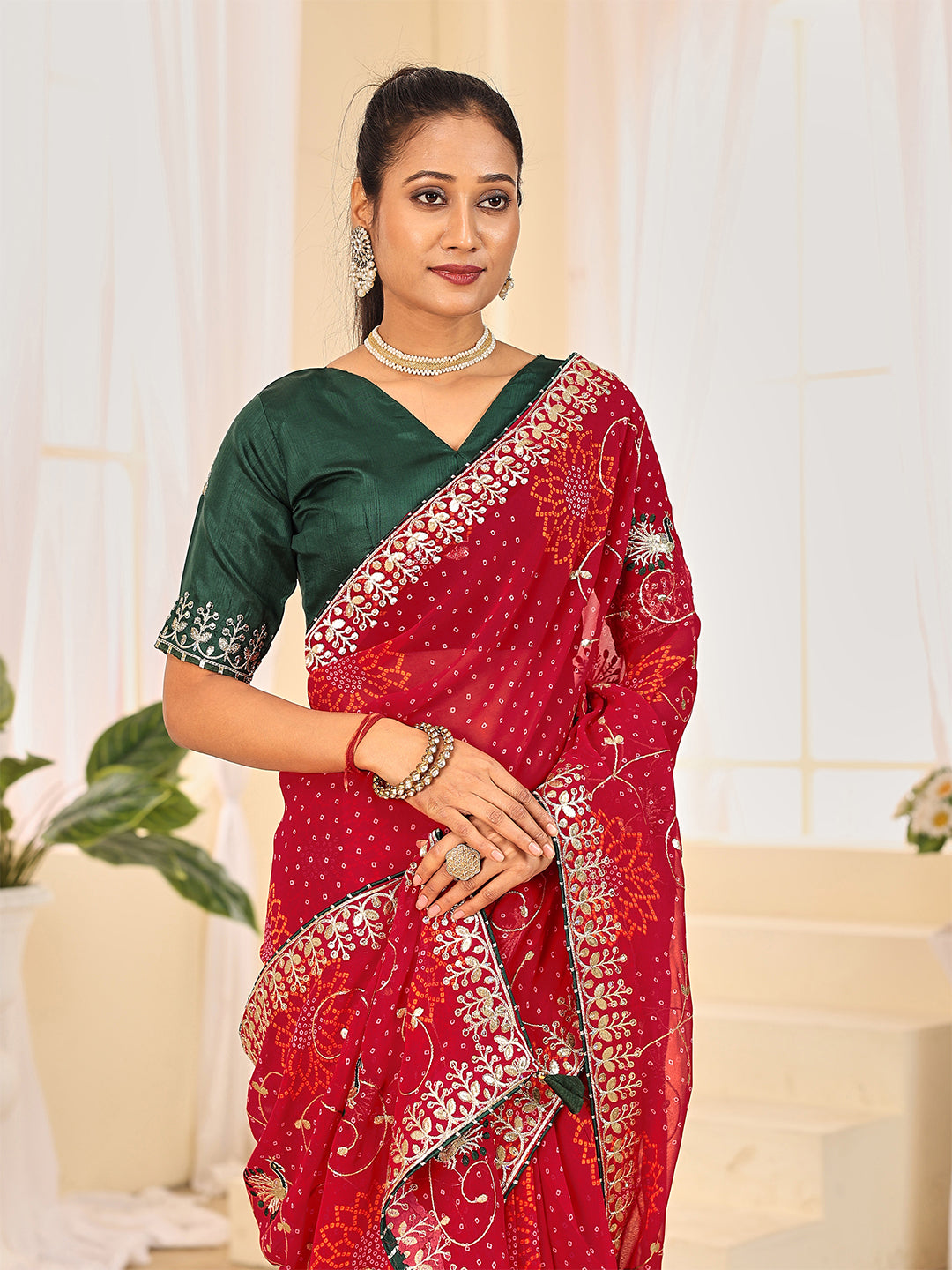 Women's Georgette Bandhani Saree With Unstitched Blouse Piece