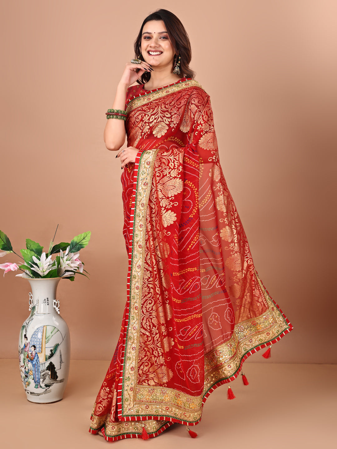 Women's Georgette Bandhani Saree With Unstitched Blouse Piece
