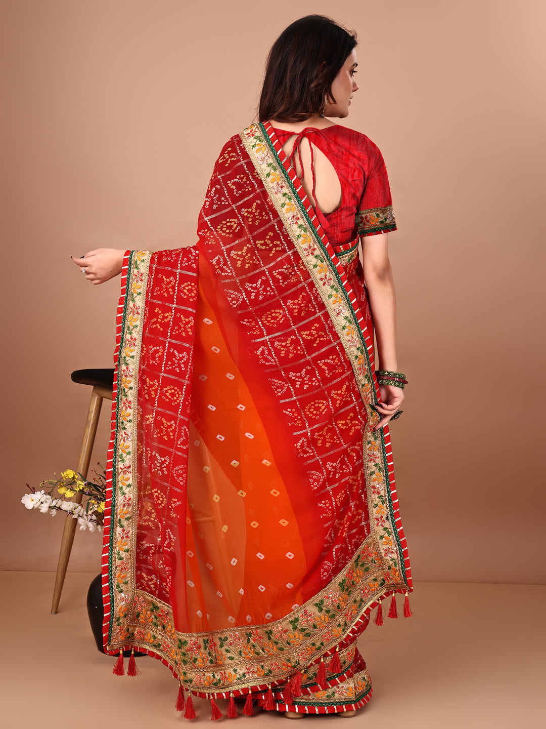 Women's Georgette Bandhani Saree With Unstitched Blouse Piece