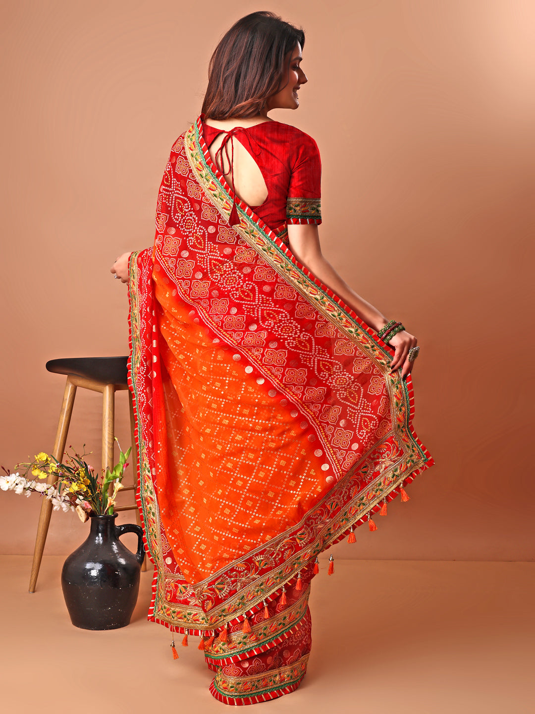Women's Georgette Bandhani Saree With Unstitched Blouse Piece