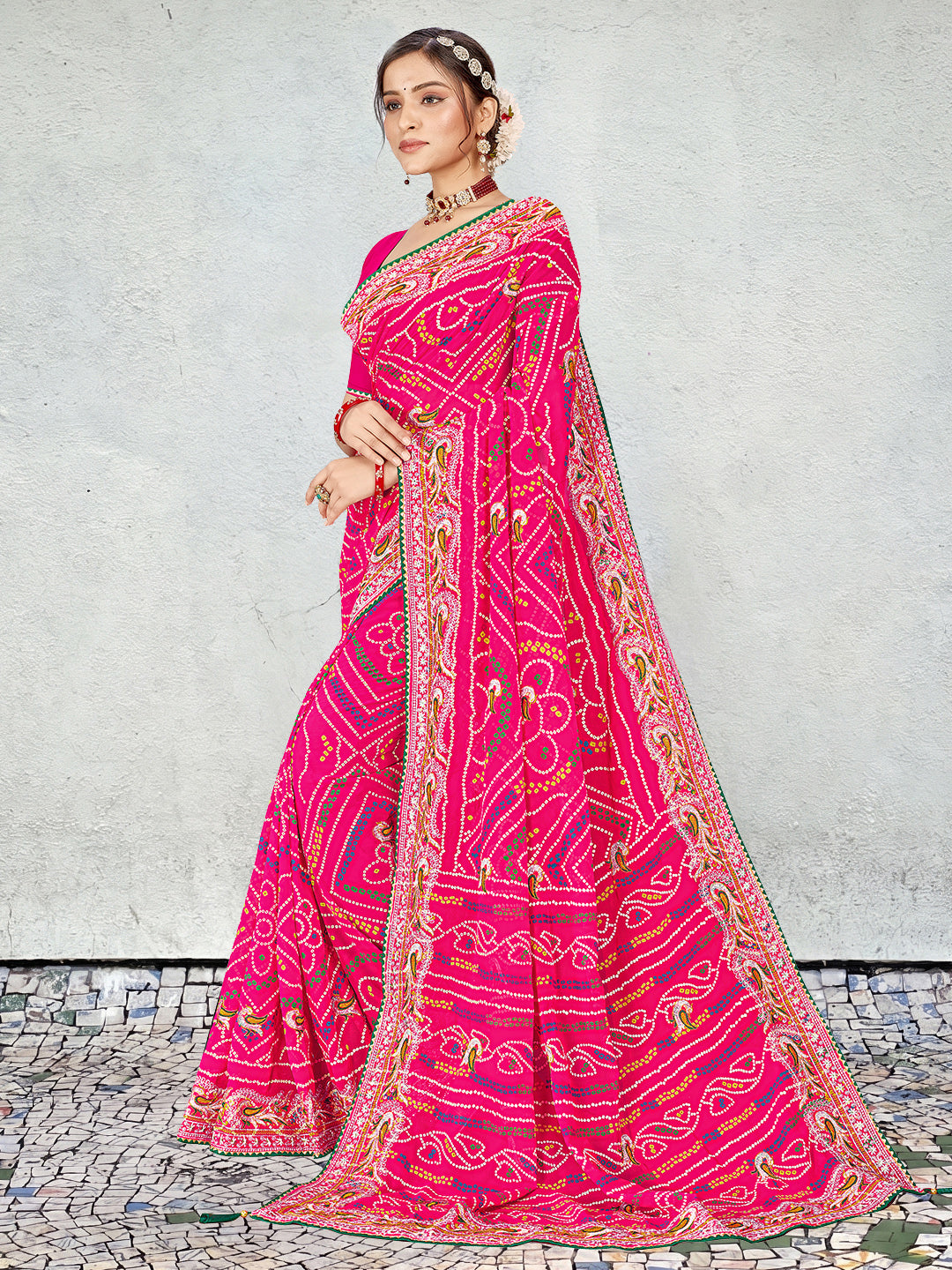Women's Georgette Bandhani Saree With Unstitched Blouse Piece