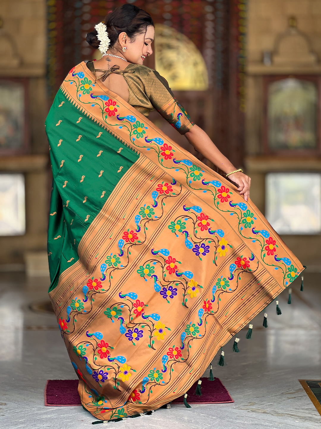 Women's Paithani Silk Saree With Blouse Piece