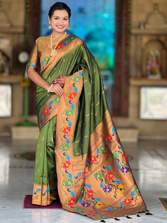 Women's Paithani Silk Saree With Blouse Piece