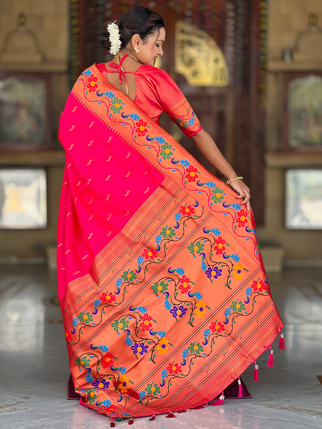 Women's Paithani Silk Saree With Blouse Piece