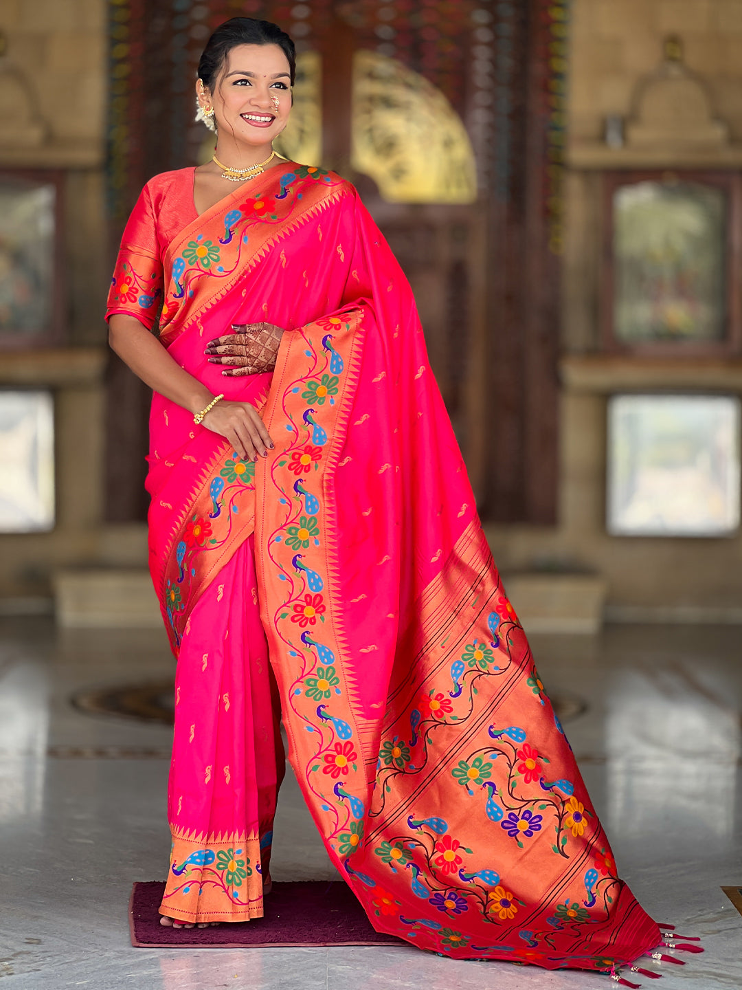Women's Paithani Silk Saree With Blouse Piece