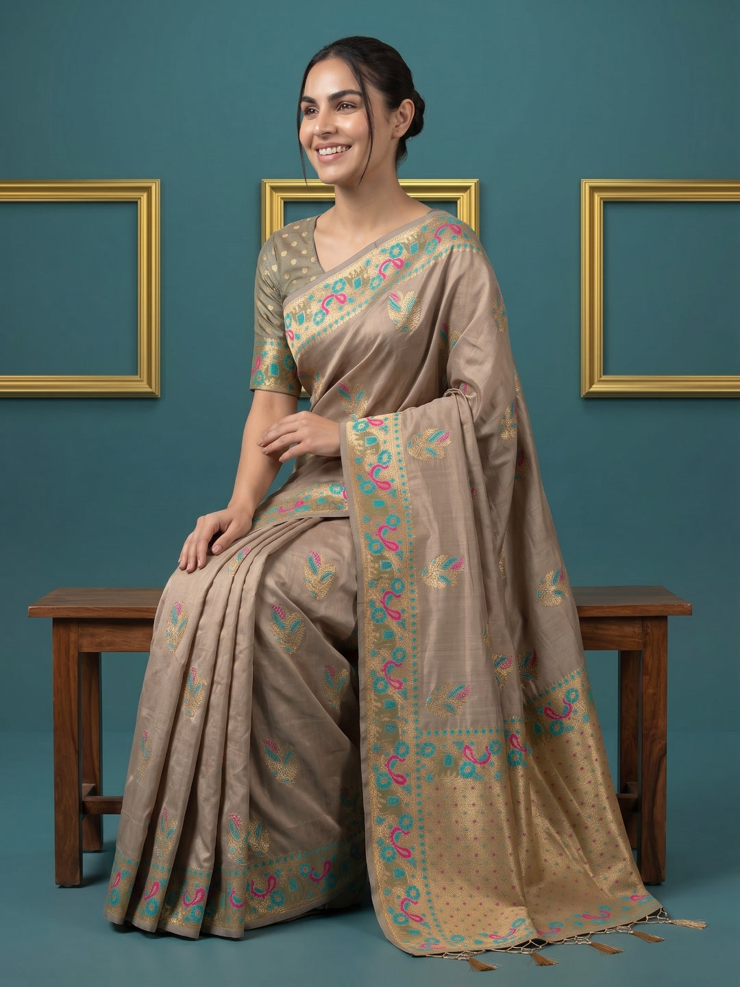 Women's Tissue Saree With Unstitched Blouse Piece