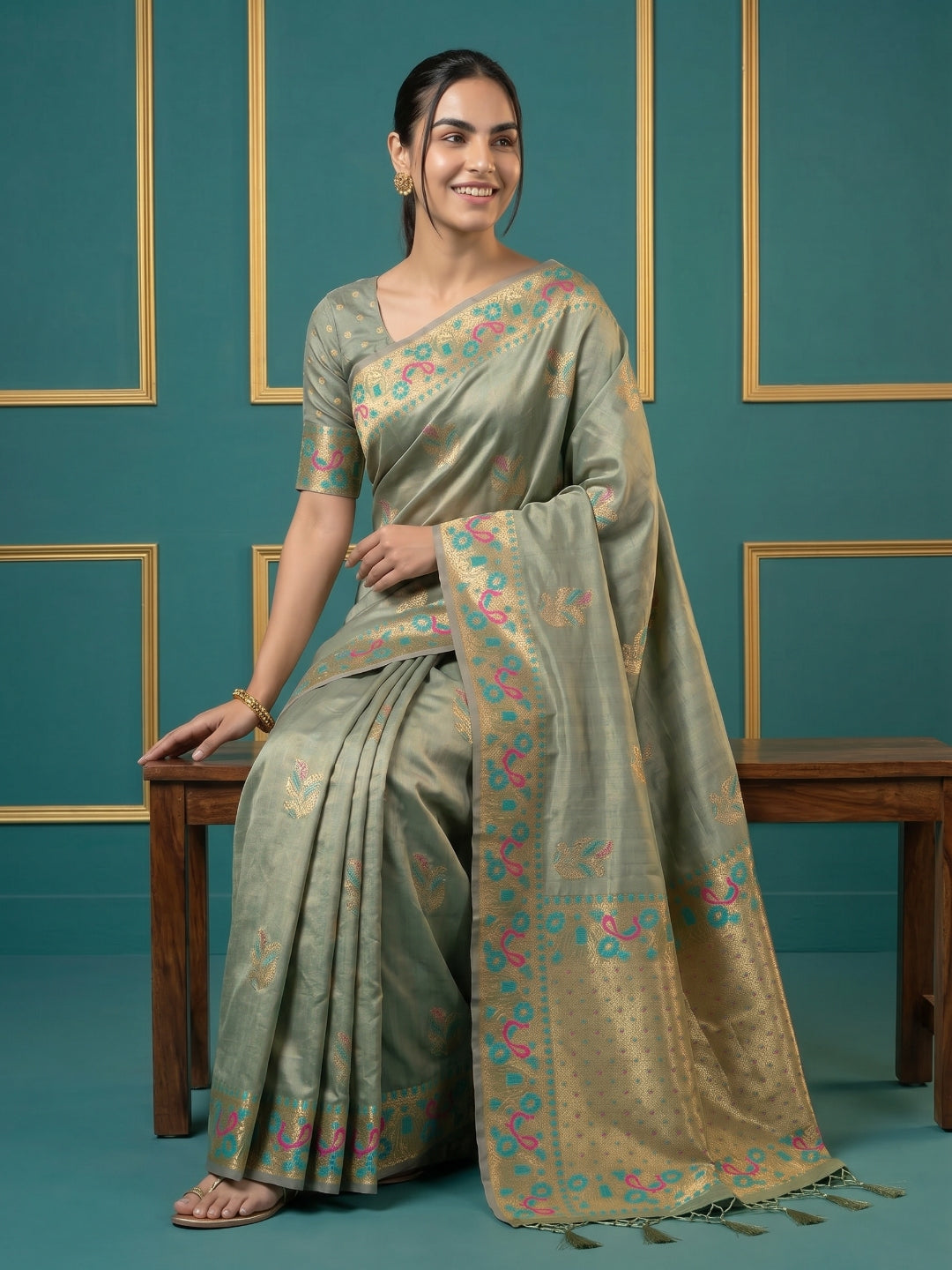 Women's Tissue Saree With Unstitched Blouse Piece
