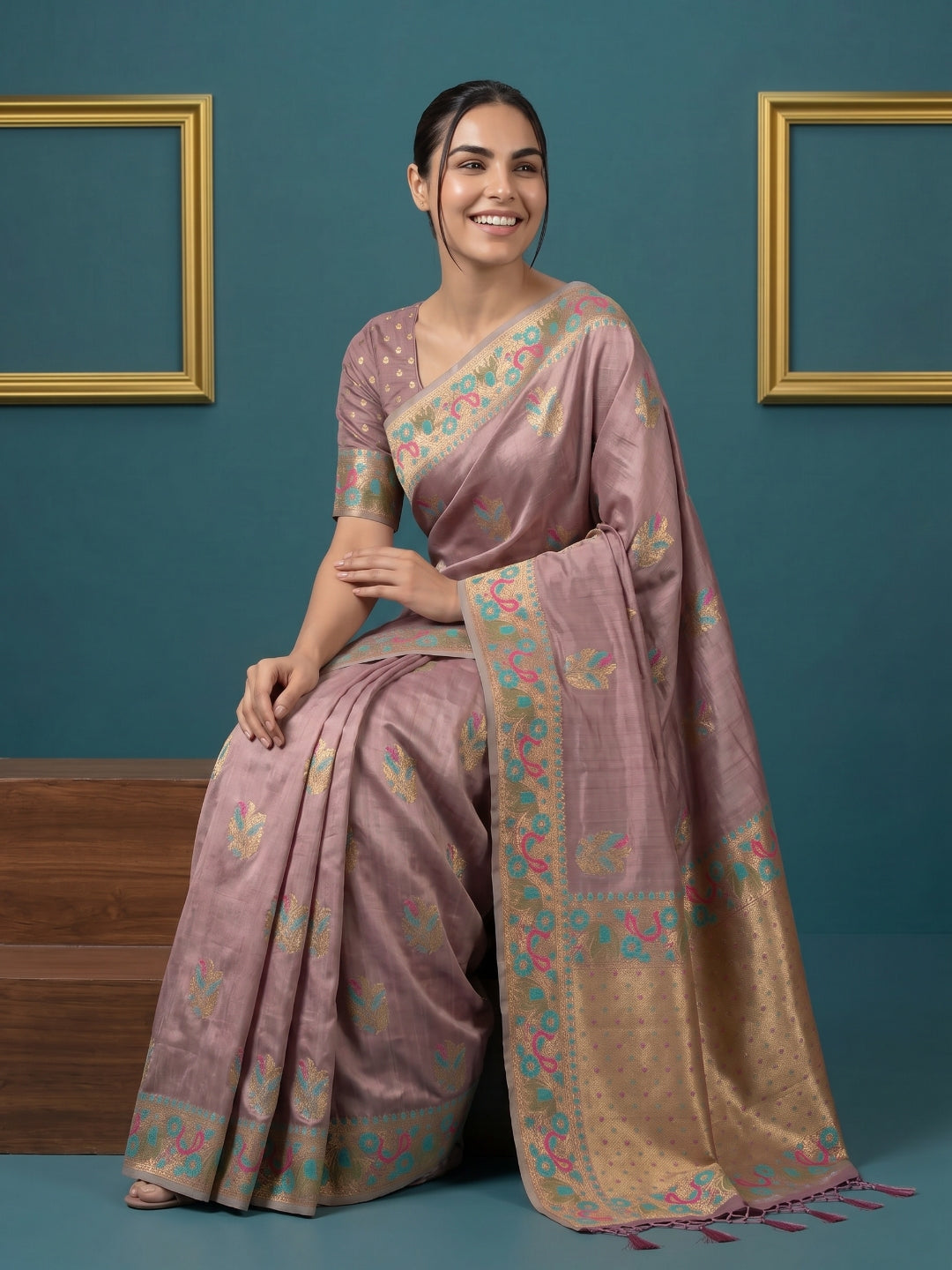 Women's Tissue Saree With Unstitched Blouse Piece