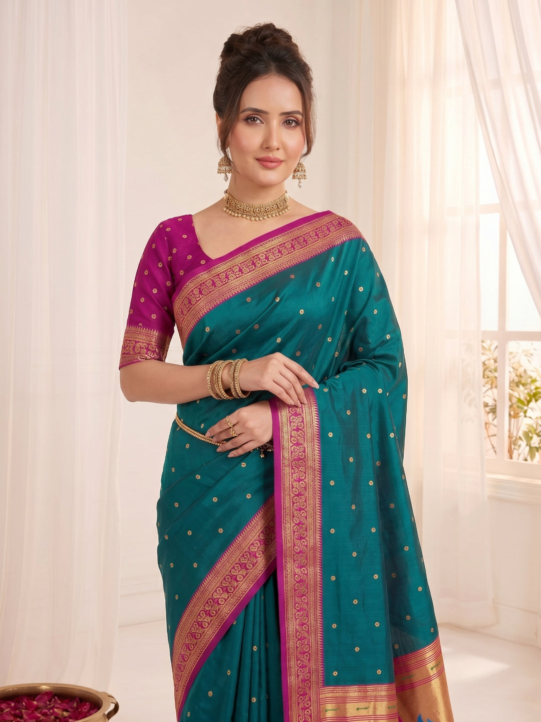 Women's Paithani Silk Saree With Unstitched Blouse Piece