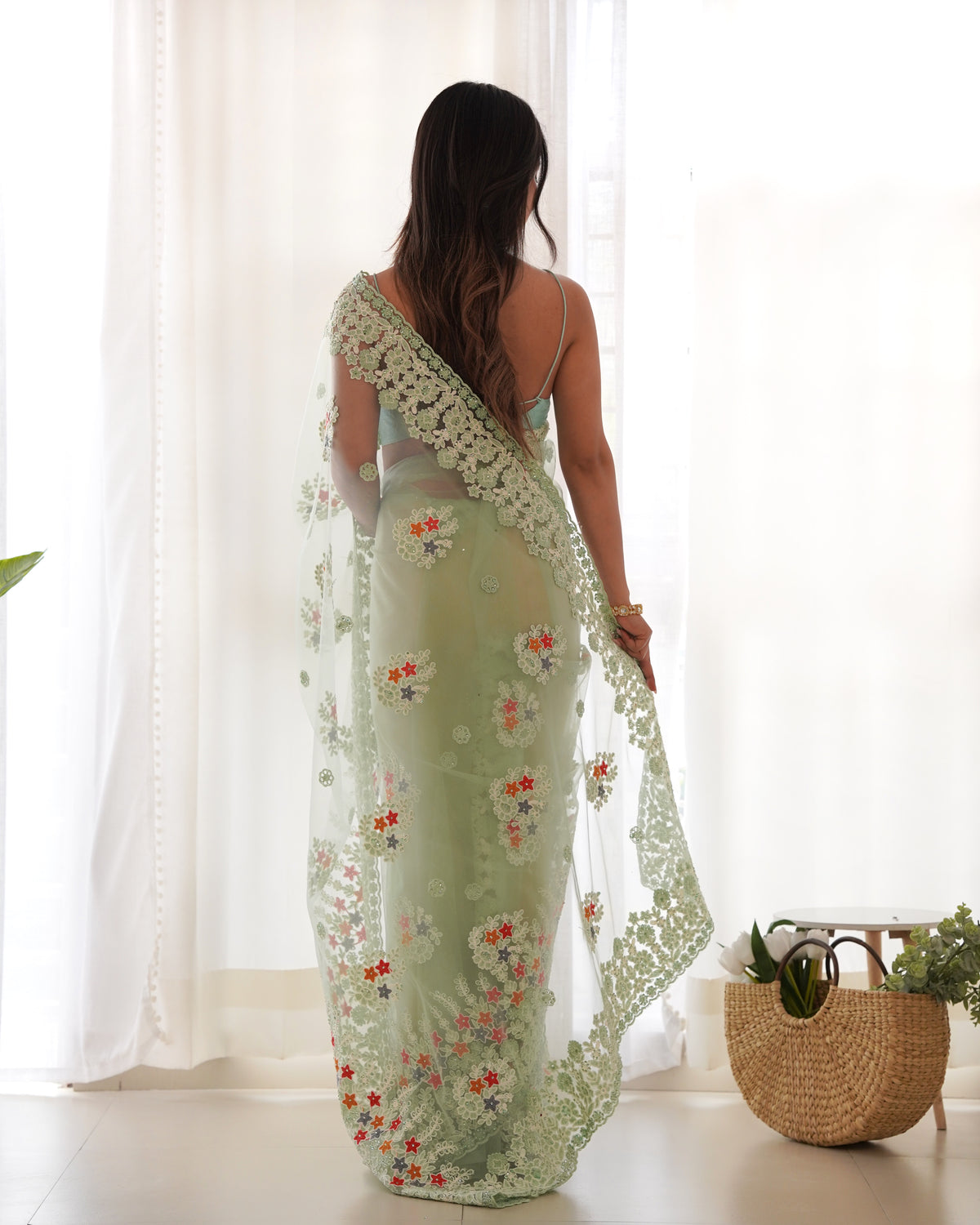 Women's Net Embroidery Work Saree With Unstitched Blouse Piece
