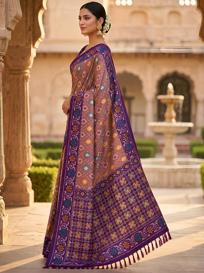 Women's Patola Silk Saree With Unstitched Blouse Piece