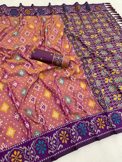 Women's Patola Silk Saree With Unstitched Blouse Piece