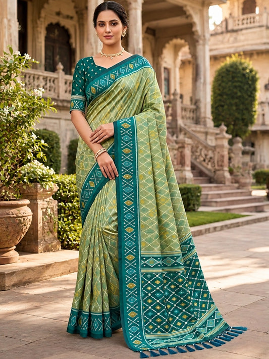 Women's Patola Silk Saree With Unstitched Blouse Piece