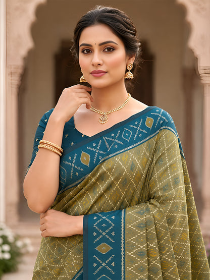 Women's Patola Silk Saree With Unstitched Blouse Piece