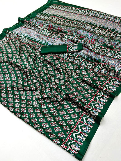 Women's Satin Georgette Saree With Unstitched Blouse Piece