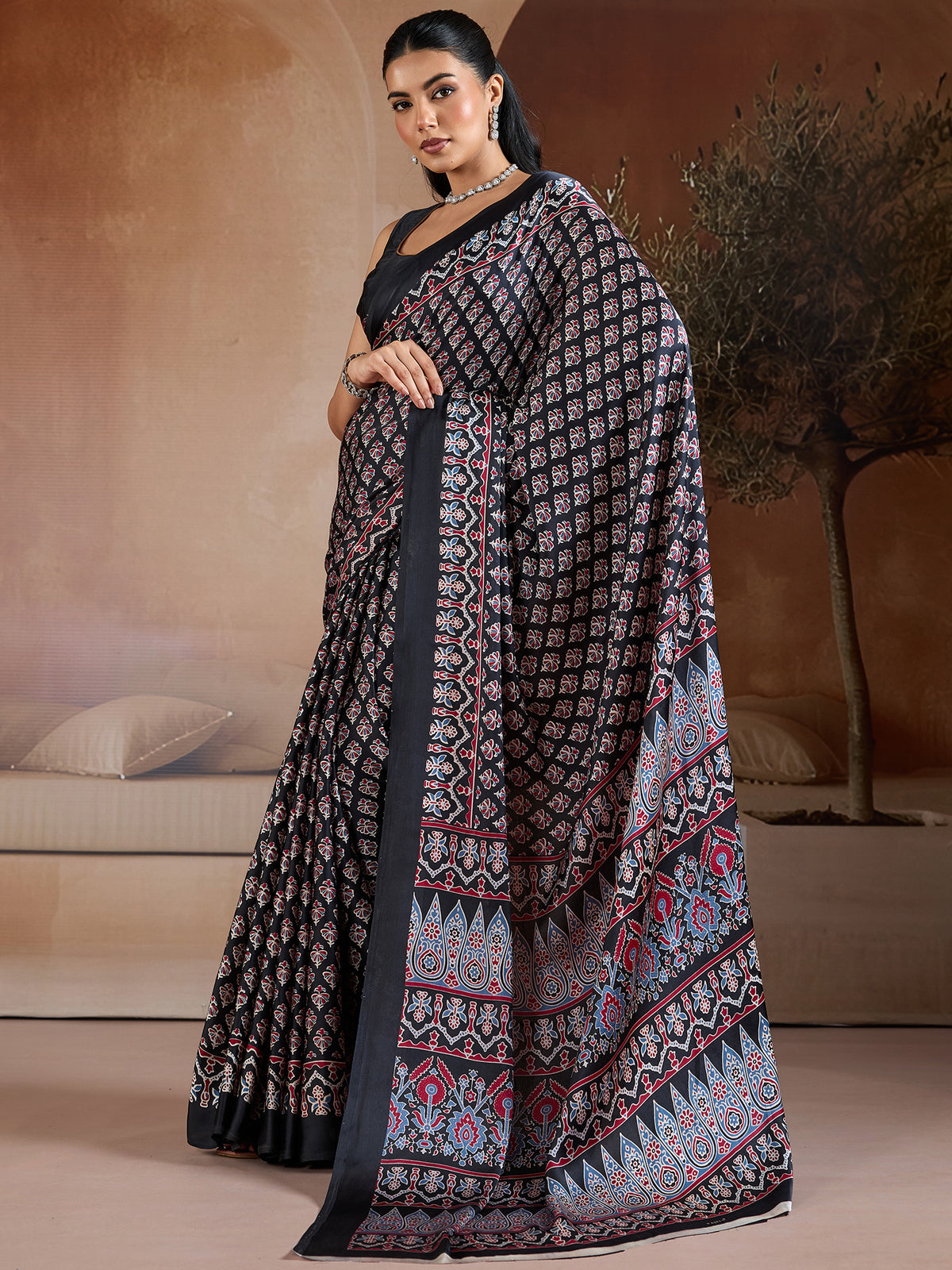 Women's Satin Georgette Saree With Unstitched Blouse Piece