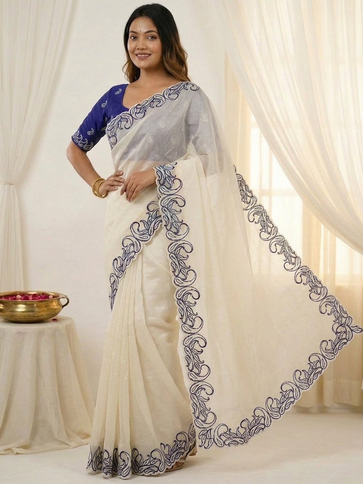 Women's Crunchy Silk Saree With Unstitched Blouse Piece