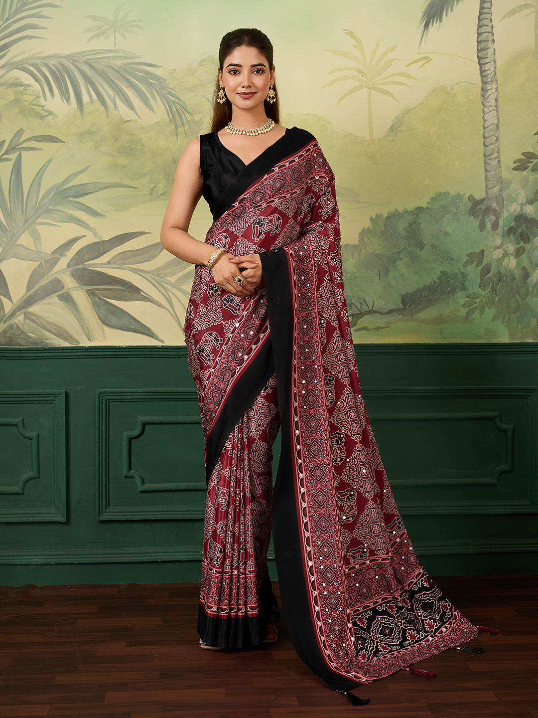 Women's Chinon Silk Saree With Unstitched Blouse Piece