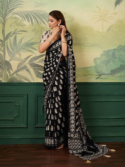 Women's Chinon Silk Saree With Unstitched Blouse Piece