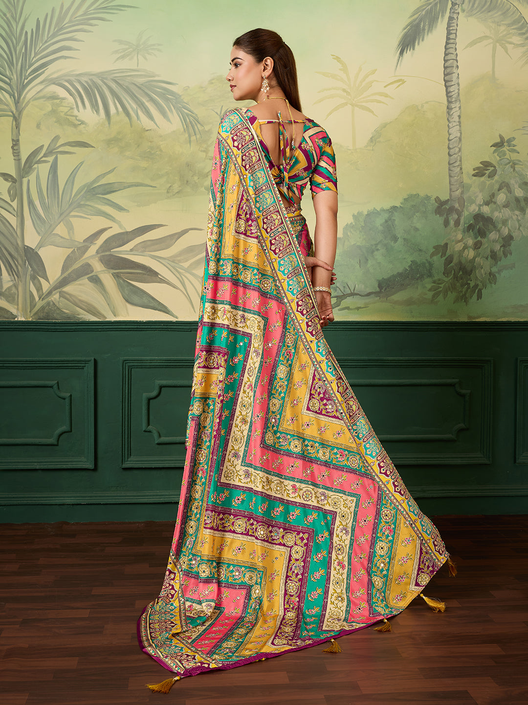 Women's Crepe Silk Saree With Unstitched Blouse Piece
