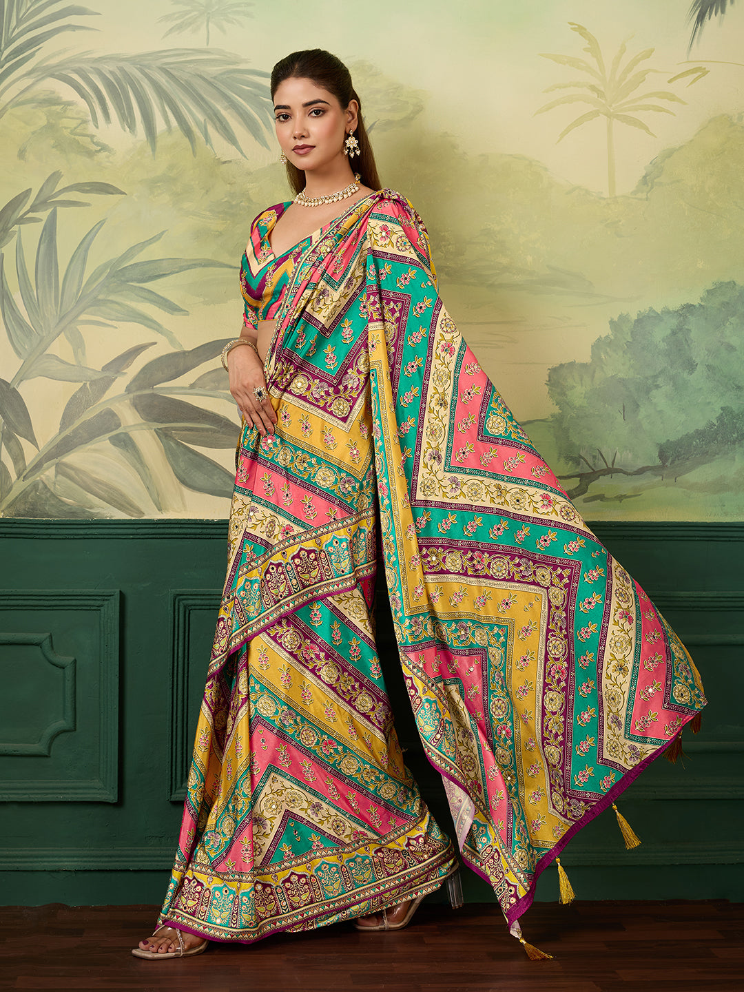 Women's Crepe Silk Saree With Unstitched Blouse Piece