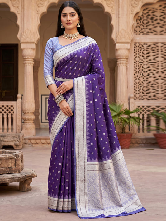 Women's Banarasi Silk Saree With Unstitched Blouse Piece