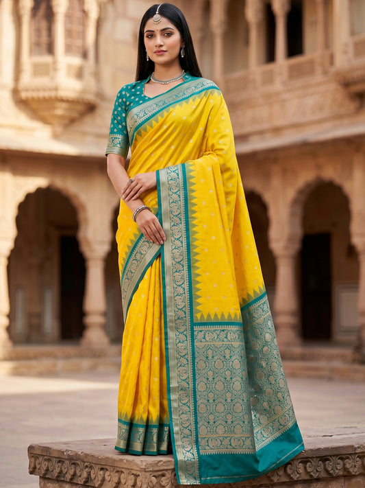 Women's Banarasi Silk Saree With Unstitched Blouse Piece