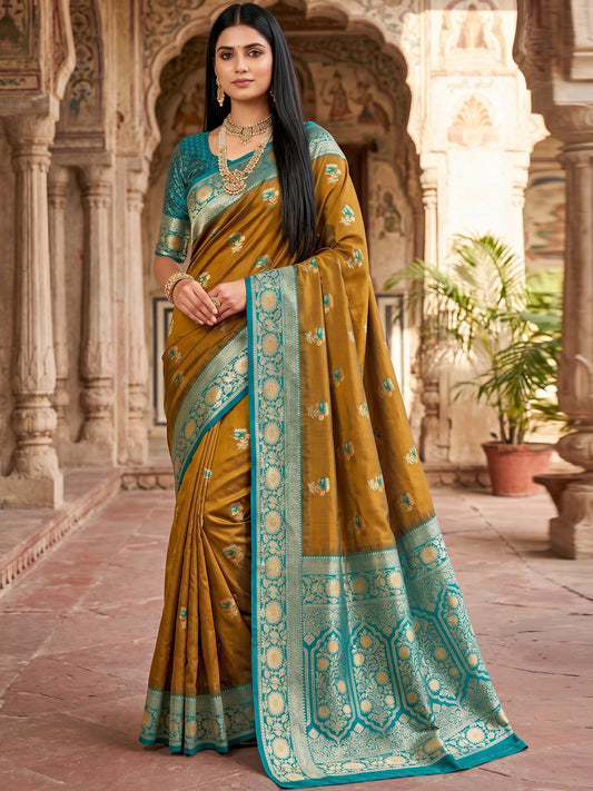 Women's Banarasi Silk Saree With Unstitched Blouse Piece