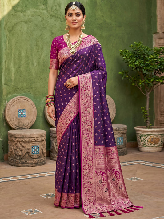 Women's Banarasi Silk Saree With Unstitched Blouse Piece