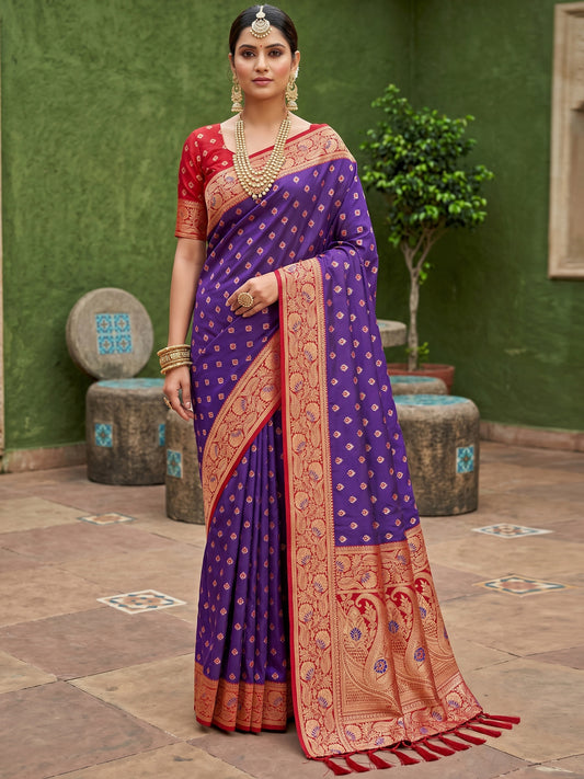 Women's Banarasi Silk Saree With Unstitched Blouse Piece