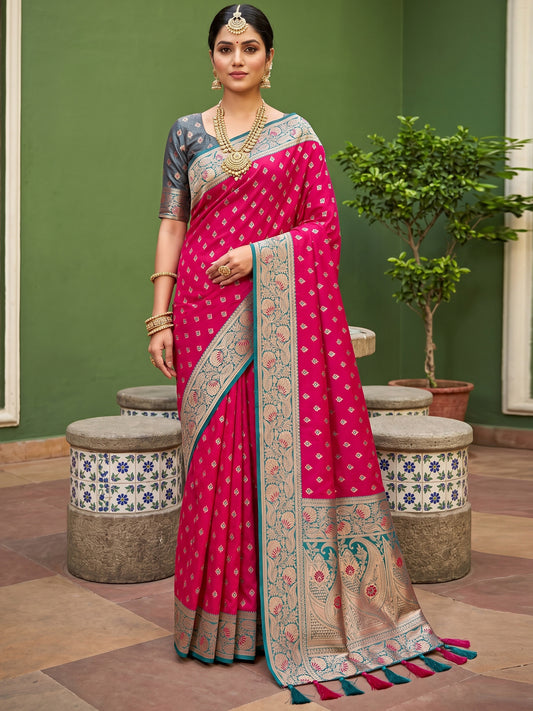 Women's Banarasi Silk Saree With Unstitched Blouse Piece