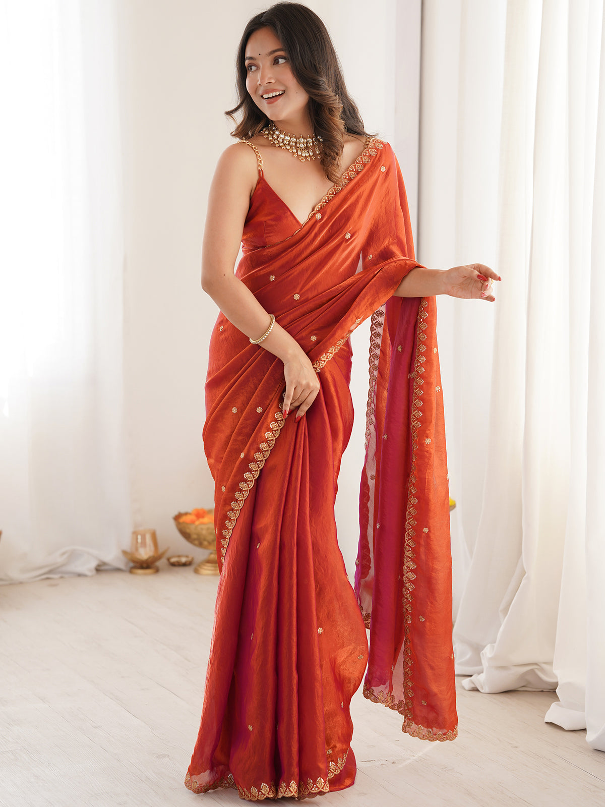 Women's Fendy Satin Saree With Unstitched Blouse Piece