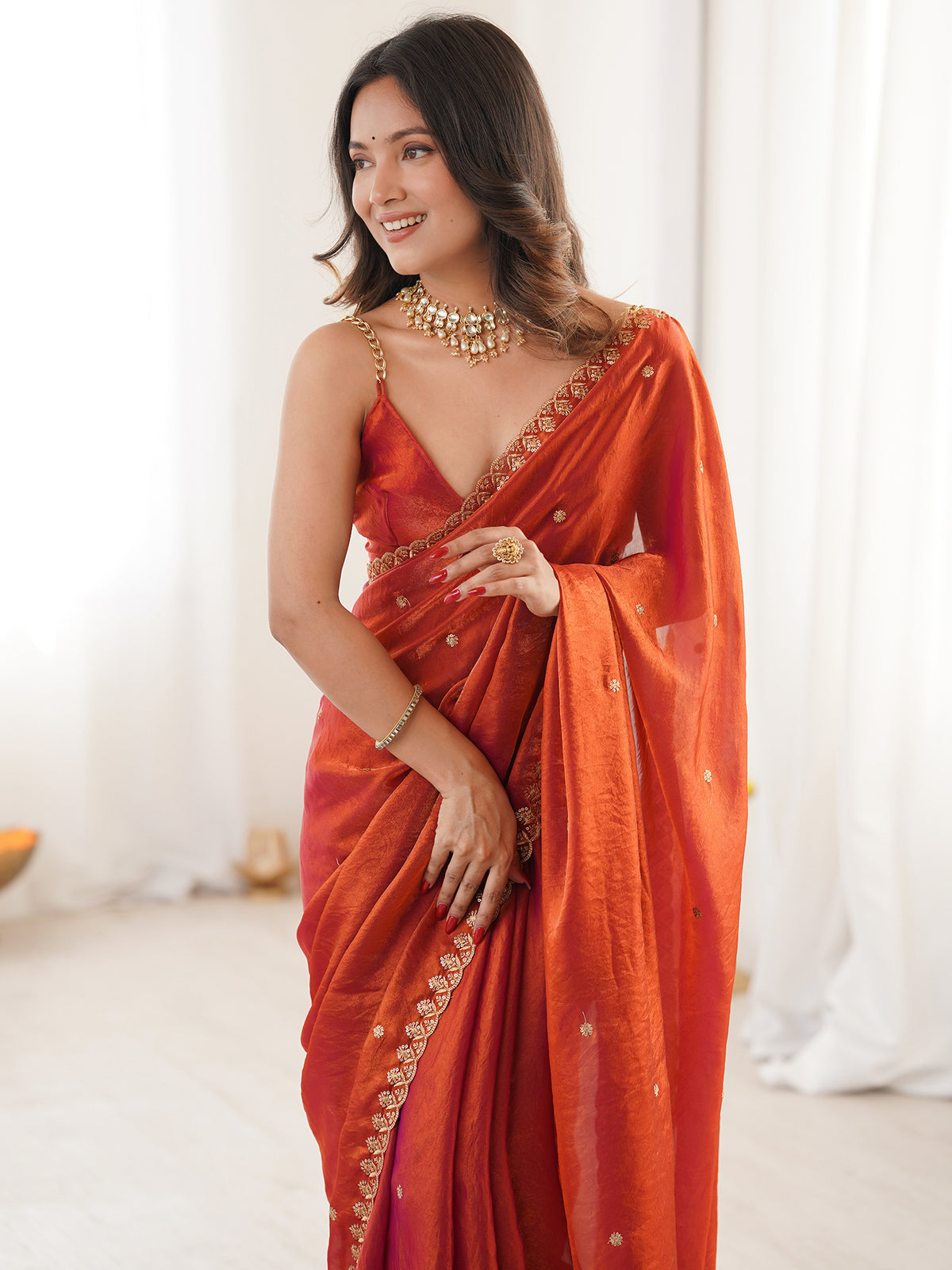 Women's Fendy Satin Saree With Unstitched Blouse Piece