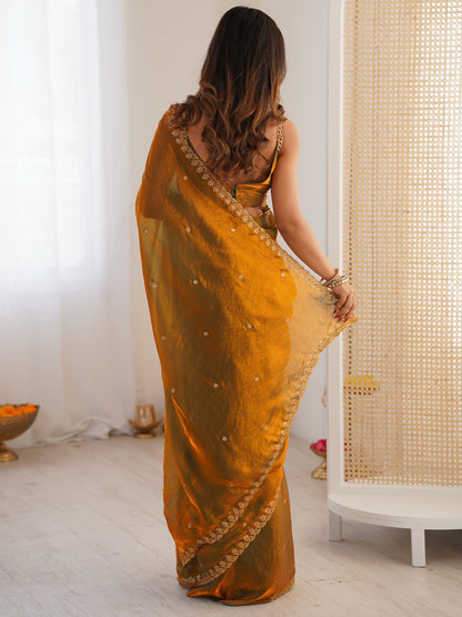 Women's Fendy Satin Saree With Unstitched Blouse Piece