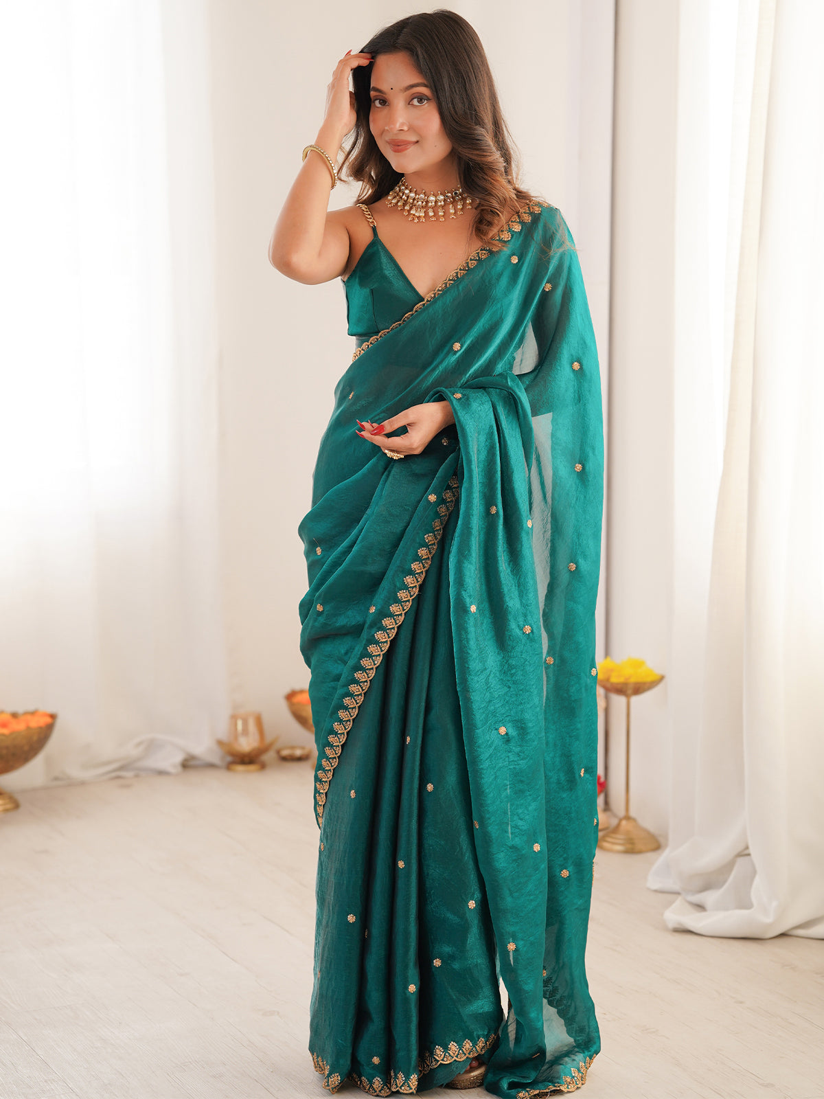 Women's Fendy Satin Saree With Unstitched Blouse Piece