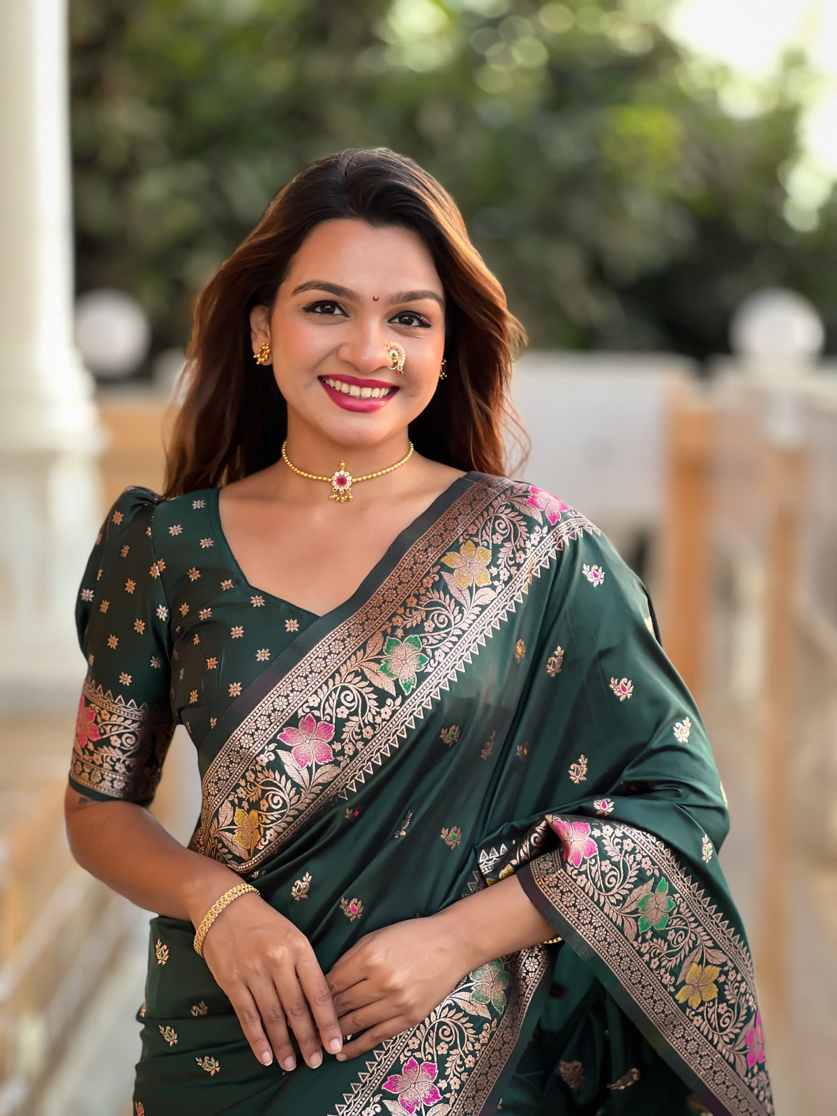 Women's Banarasi Silk Saree With Blouse Piece