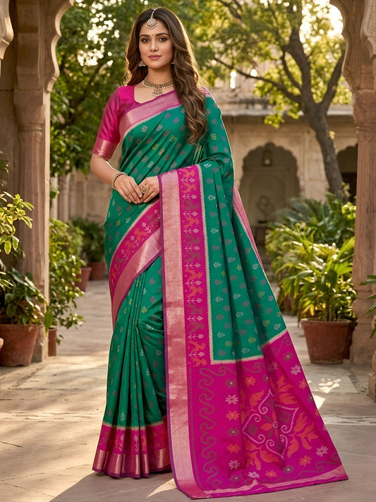Women's Pochampally Silk Saree With Unstitched Blouse Piece
