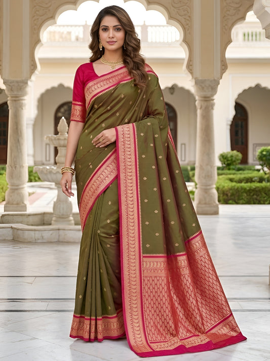 Women's Banarasi Silk Saree With Unstitched Blouse Piece