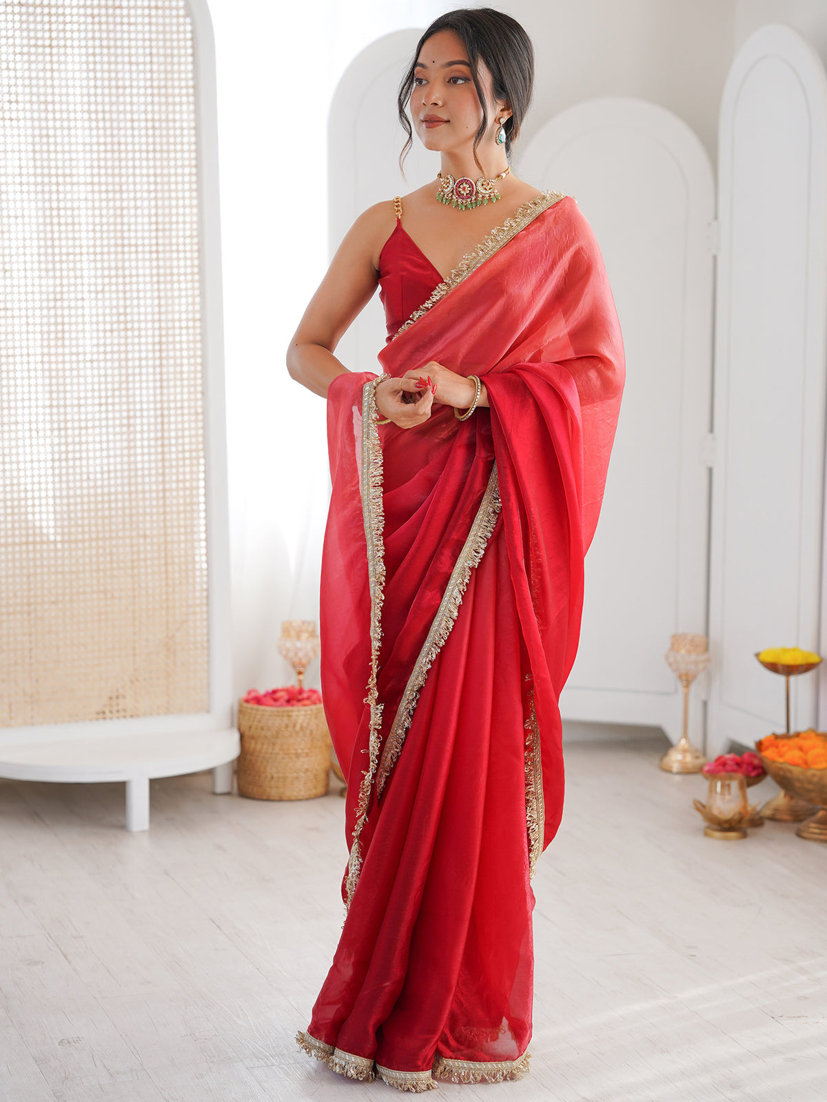Women's Fendy Satin Saree With Unstitched Blouse Piece