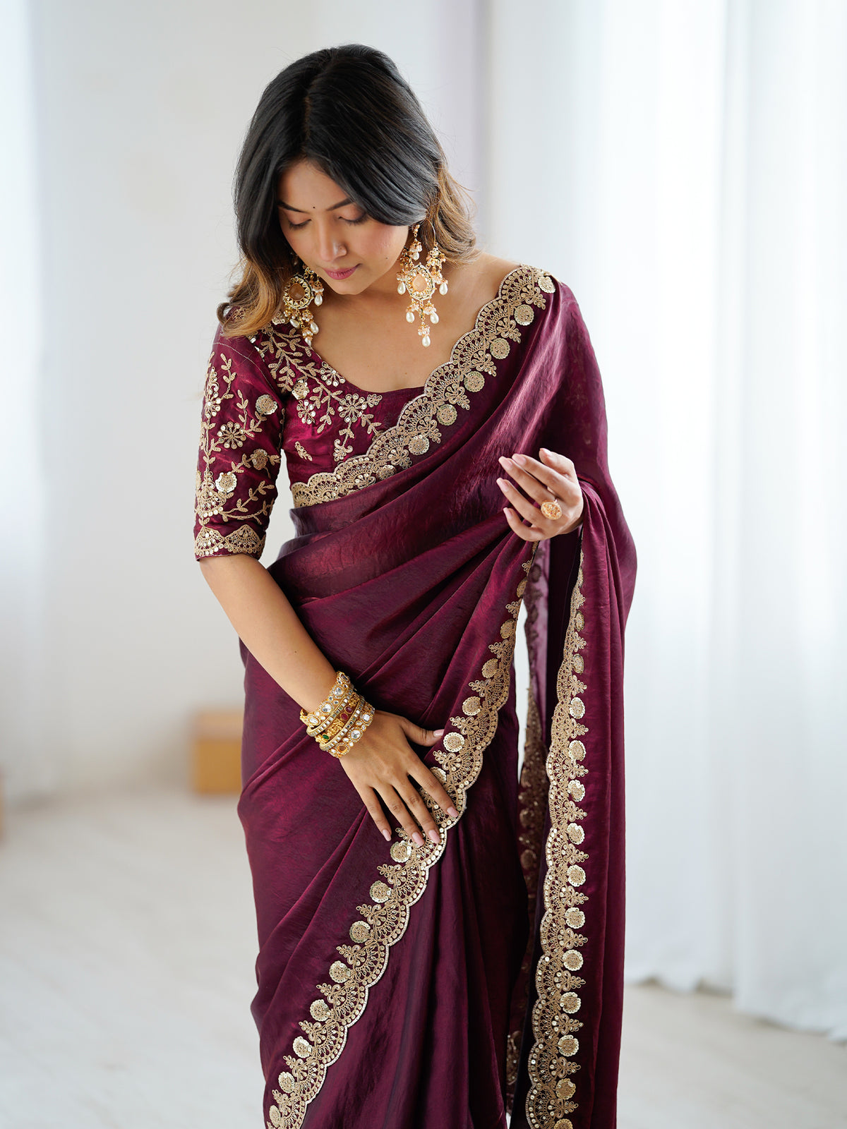 Women's Fendy Satin Saree With Unstitched Blouse Piece
