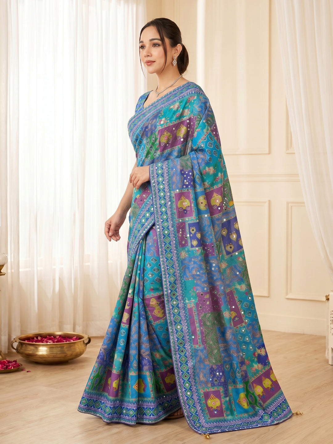 Women's Chinon Ajrakh Print Saree With Unstitched Blouse Piece