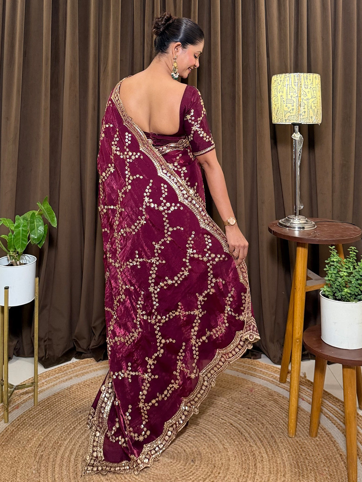Women's Fendy Satin Saree With Unstitched Blouse Piece