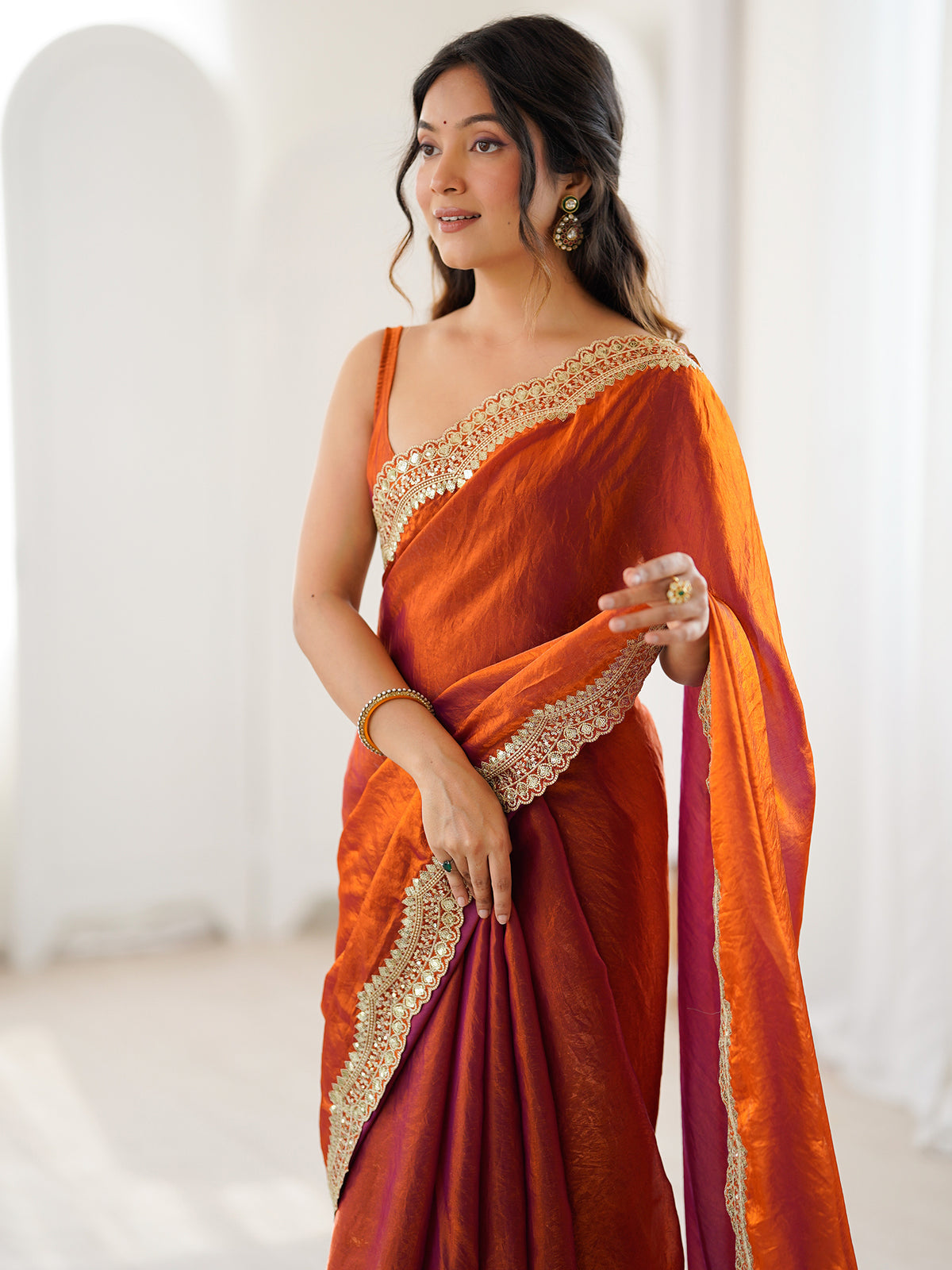 Women's Fendy Satin Saree With Unstitched Blouse Piece
