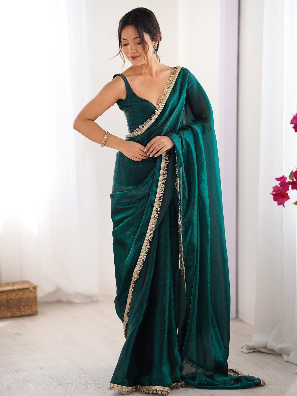 Women's Fendy Satin Saree With Unstitched Blouse Piece