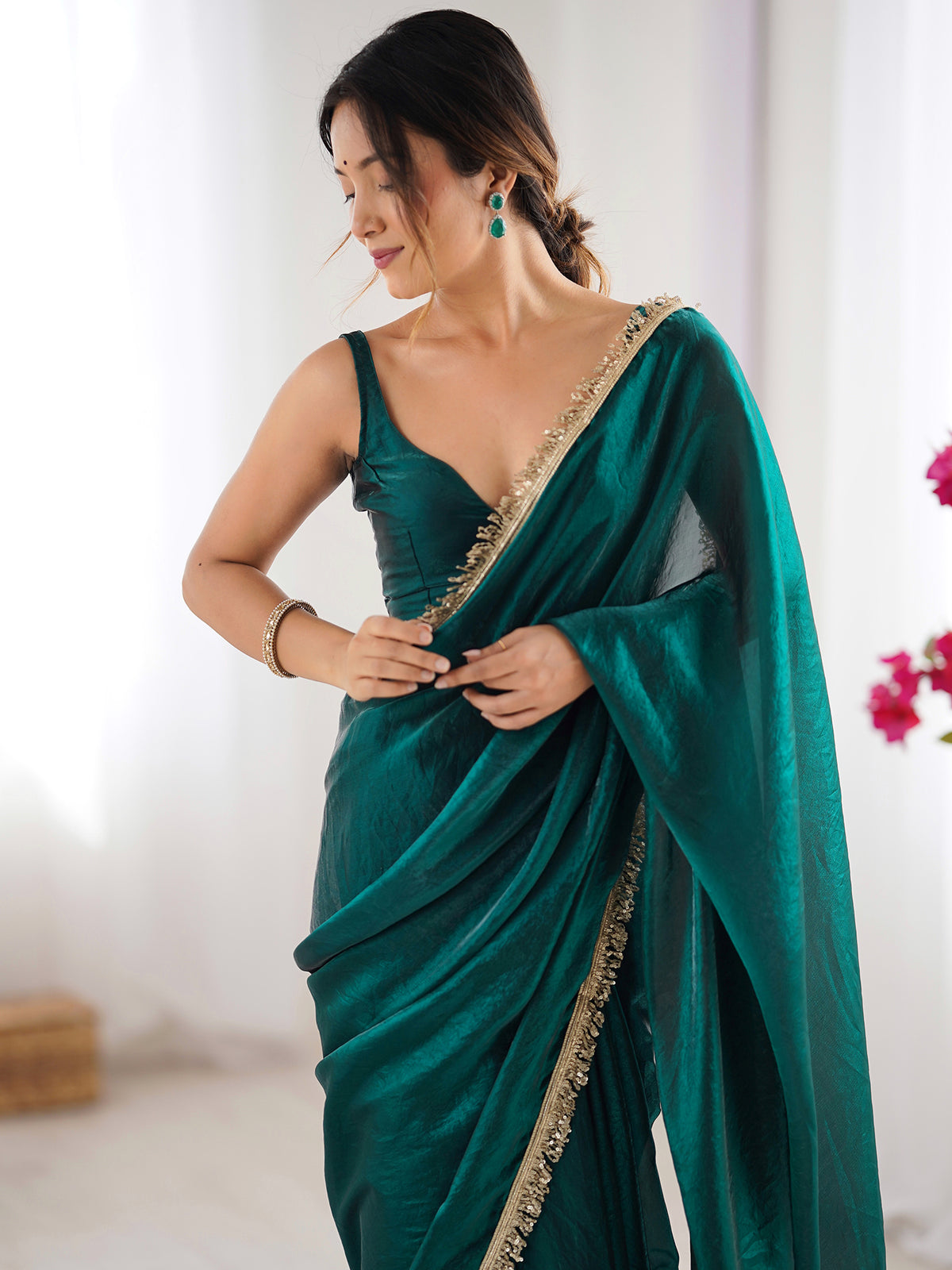Women's Fendy Satin Saree With Unstitched Blouse Piece